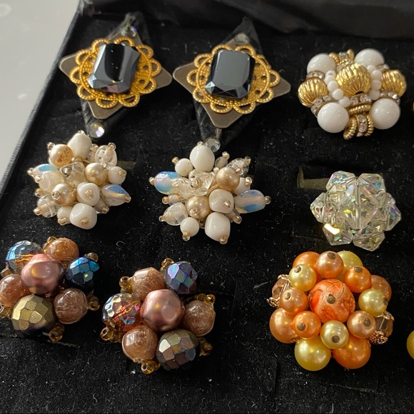 Lot Of Vintage Clip On Earrings 9 Pairs - Picture 2 of 15